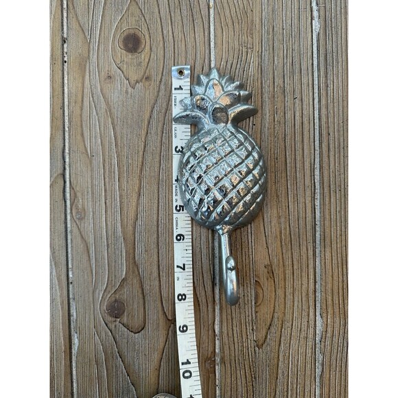 Pineapple Wall Hanging Hook - 8” Decorative Cast Metal Coat and Key Hanger - Picture 4 of 4